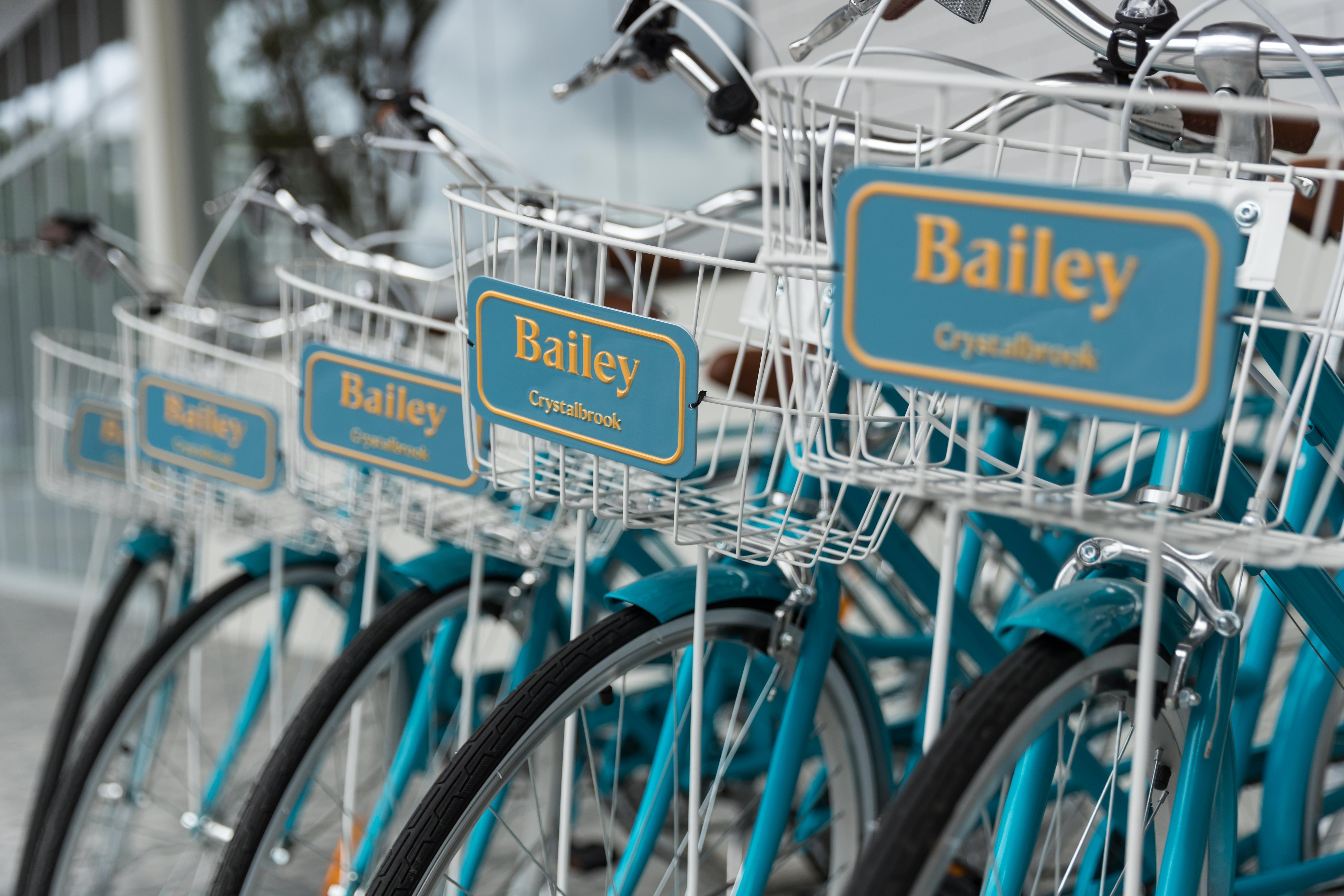 Hotel Crystalbrook Bailey Cairns Zewnętrze zdjęcie Bicycles at the station