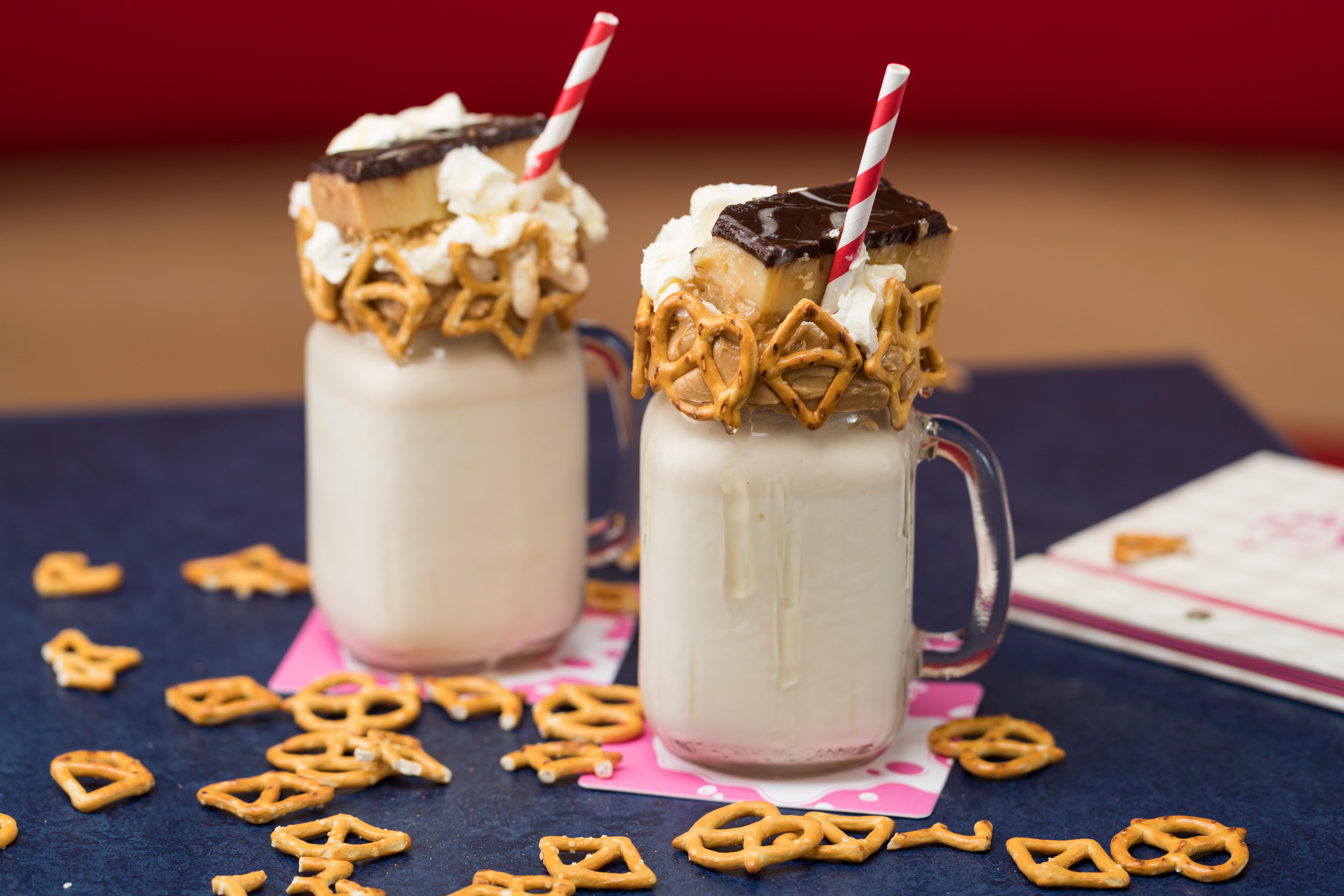 Hotel Crystalbrook Bailey Cairns Zewnętrze zdjęcie Peanut butter milkshake