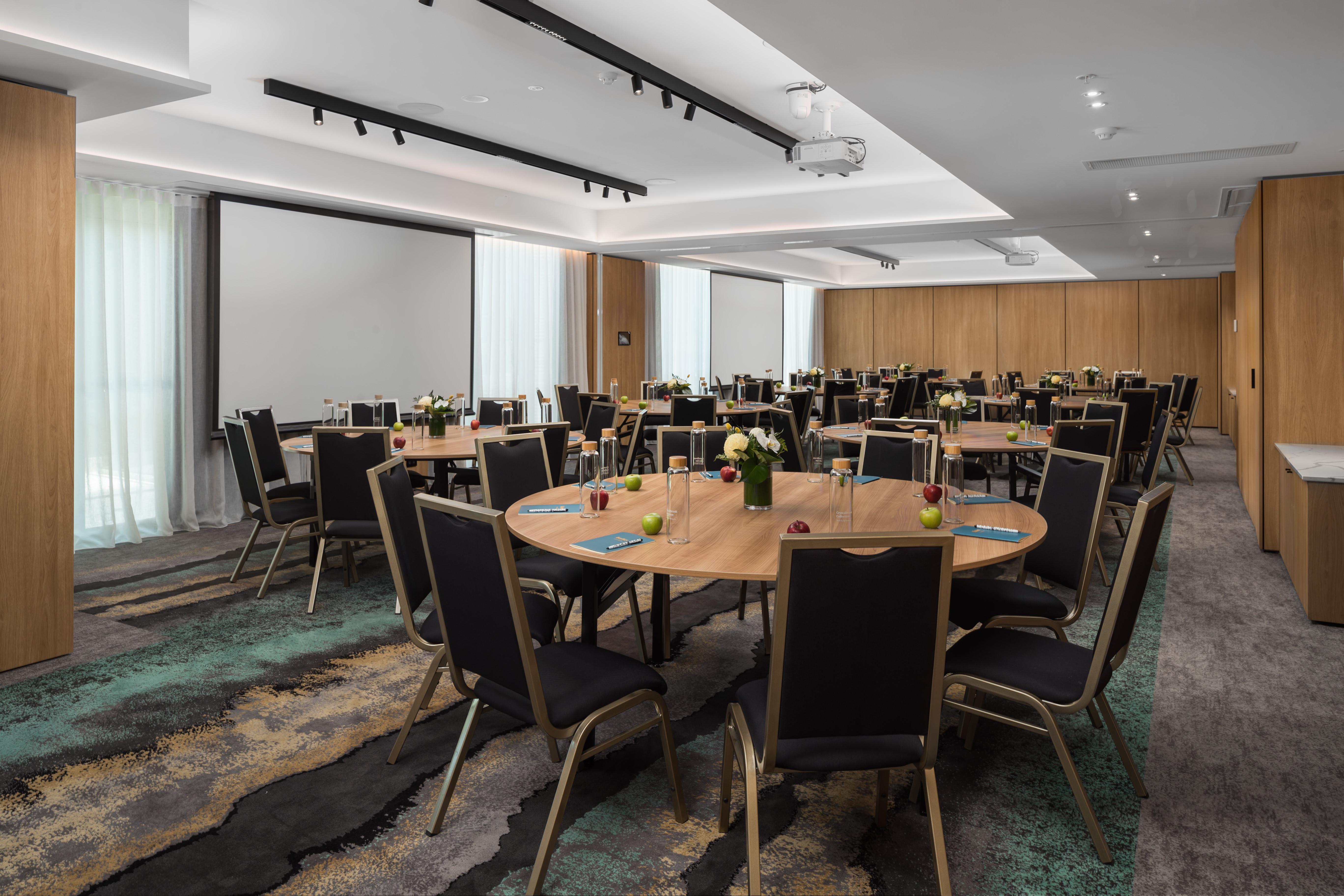 Hotel Crystalbrook Bailey Cairns Zewnętrze zdjęcie Meeting room