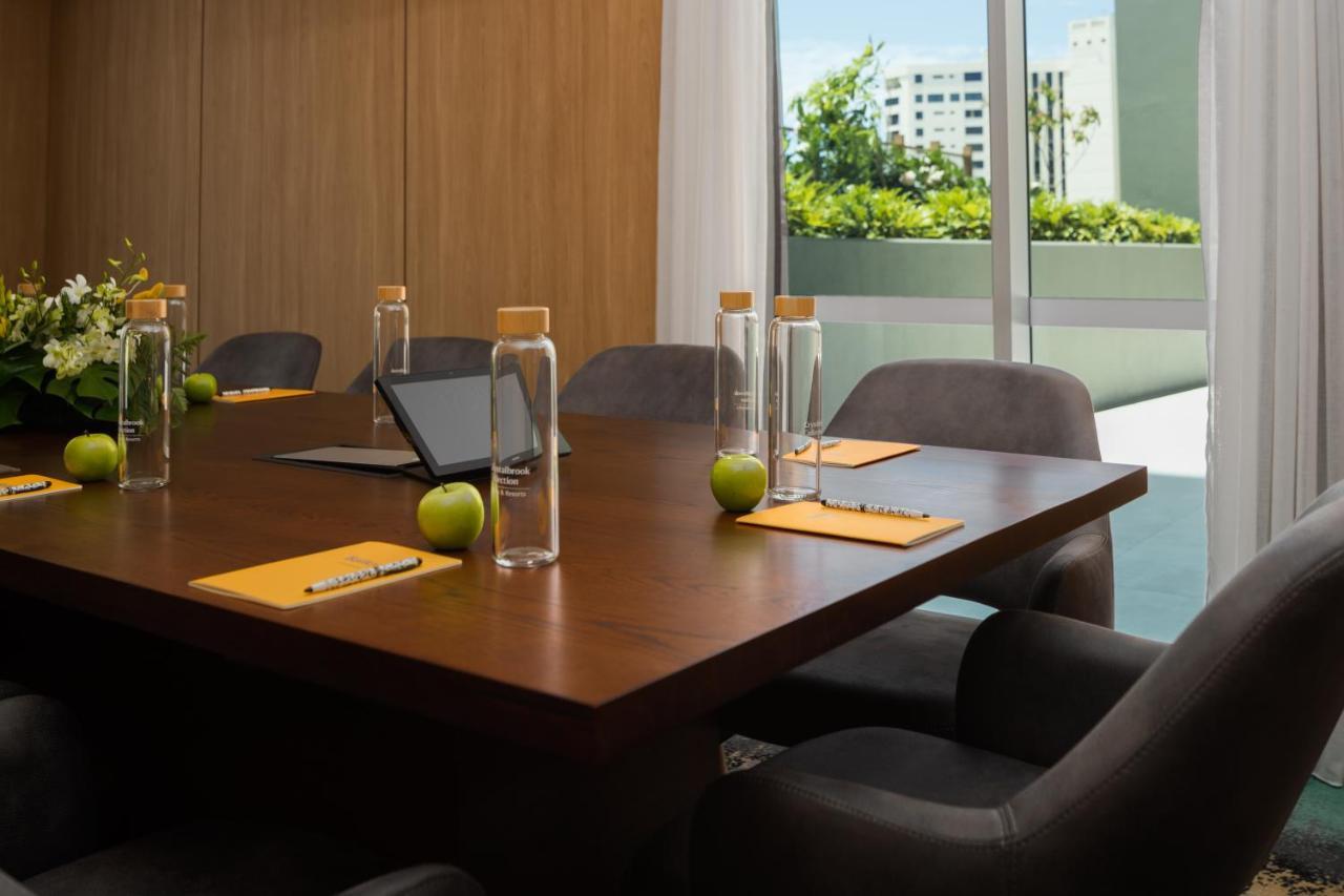 Hotel Crystalbrook Bailey Cairns Zewnętrze zdjęcie Meeting room at the JW Marriott Hotel, Panama City